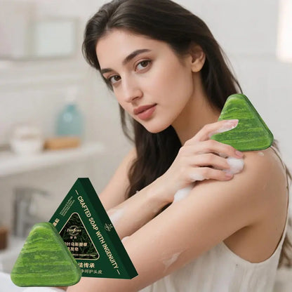 Sabonete Champô Usman Grass com Extrato de Planta de Cipreste e Polygonatum - Limpeza Refrescante, Controlo da Oleosidade e Comichão - 120g